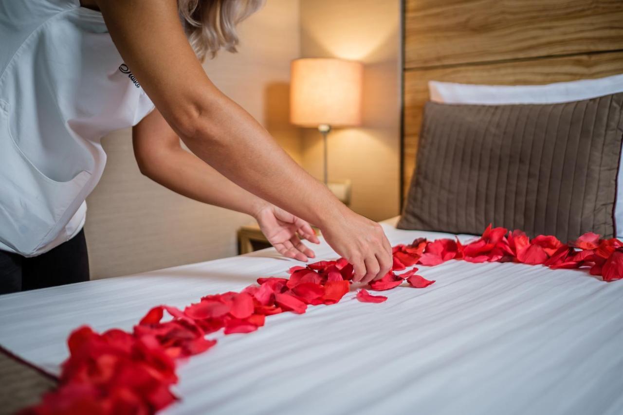 Hotel Pagony Wellness Nyiregyhaza Ngoại thất bức ảnh