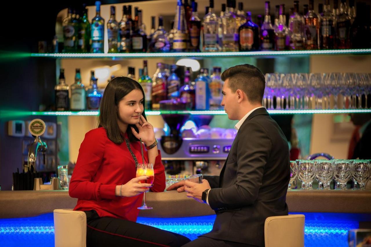 Hotel Pagony Wellness Nyiregyhaza Ngoại thất bức ảnh